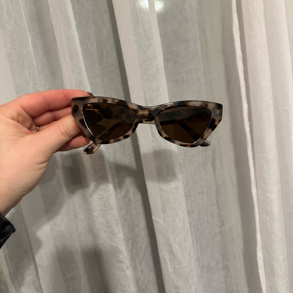 Tortoise Shell Cat Eye Sunglasses